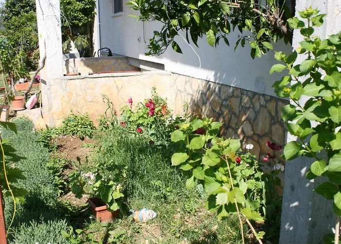 10418b Apartment Sukosan